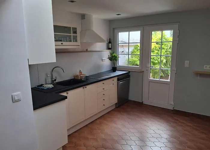 Hébergement de vacances Le Halage, Charmante Maison En Bordure De Rivière *